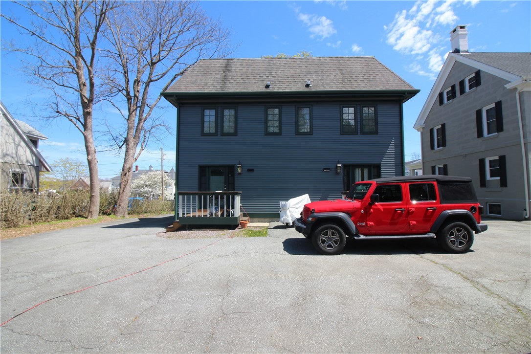 87 Roseneath Avenue B