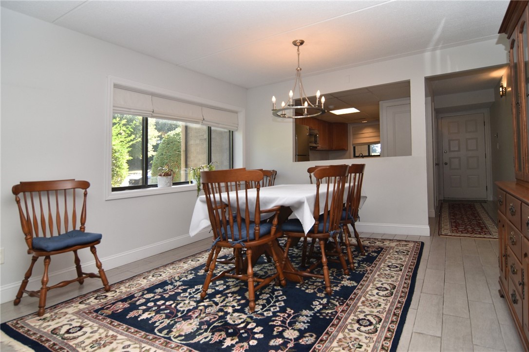 650 East Greenwich Avenue 2-111