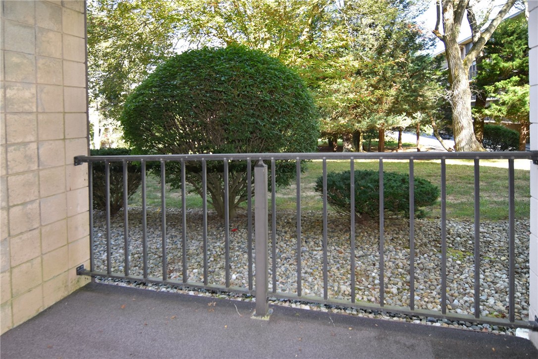 650 East Greenwich Avenue 2-111