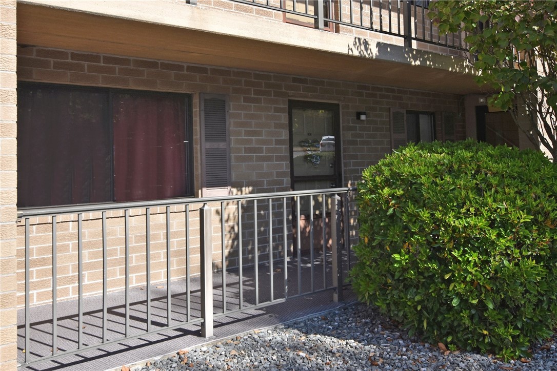 650 East Greenwich Avenue 2-111