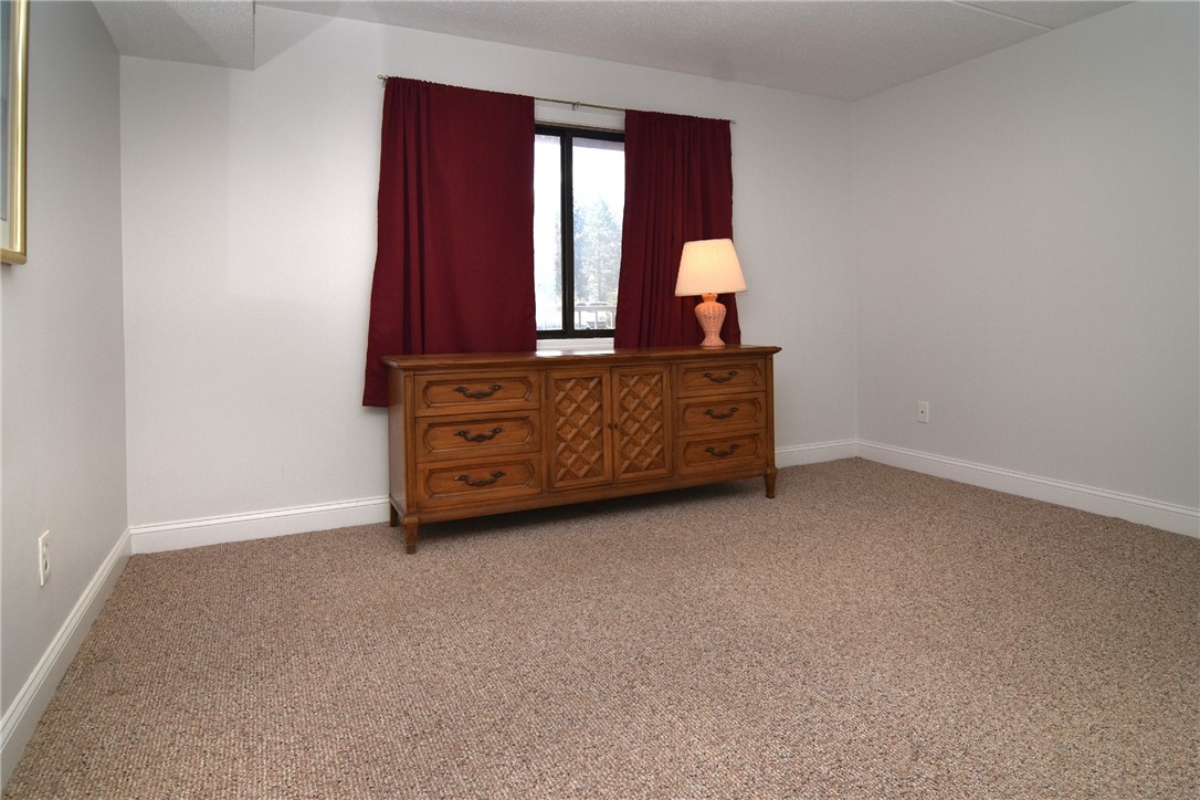 650 East Greenwich Avenue 2-111