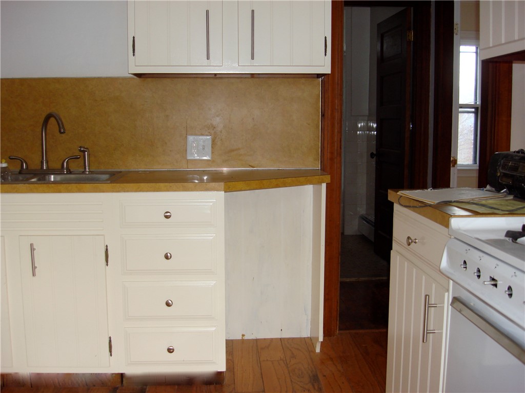 121 Rutherglen Avenue