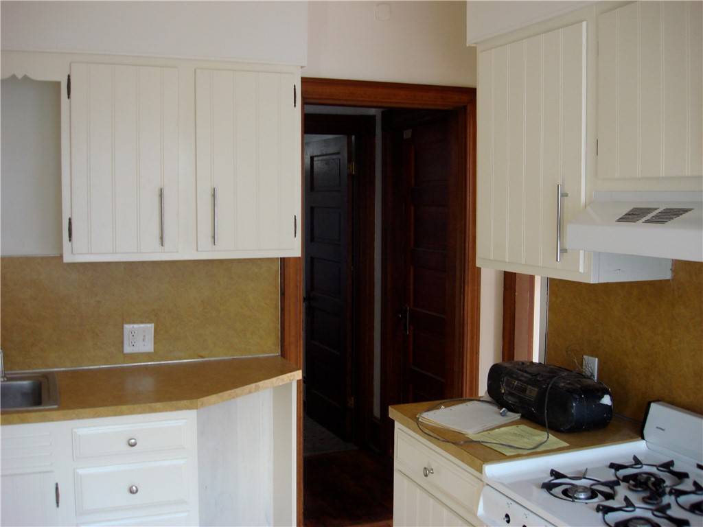 121 Rutherglen Avenue