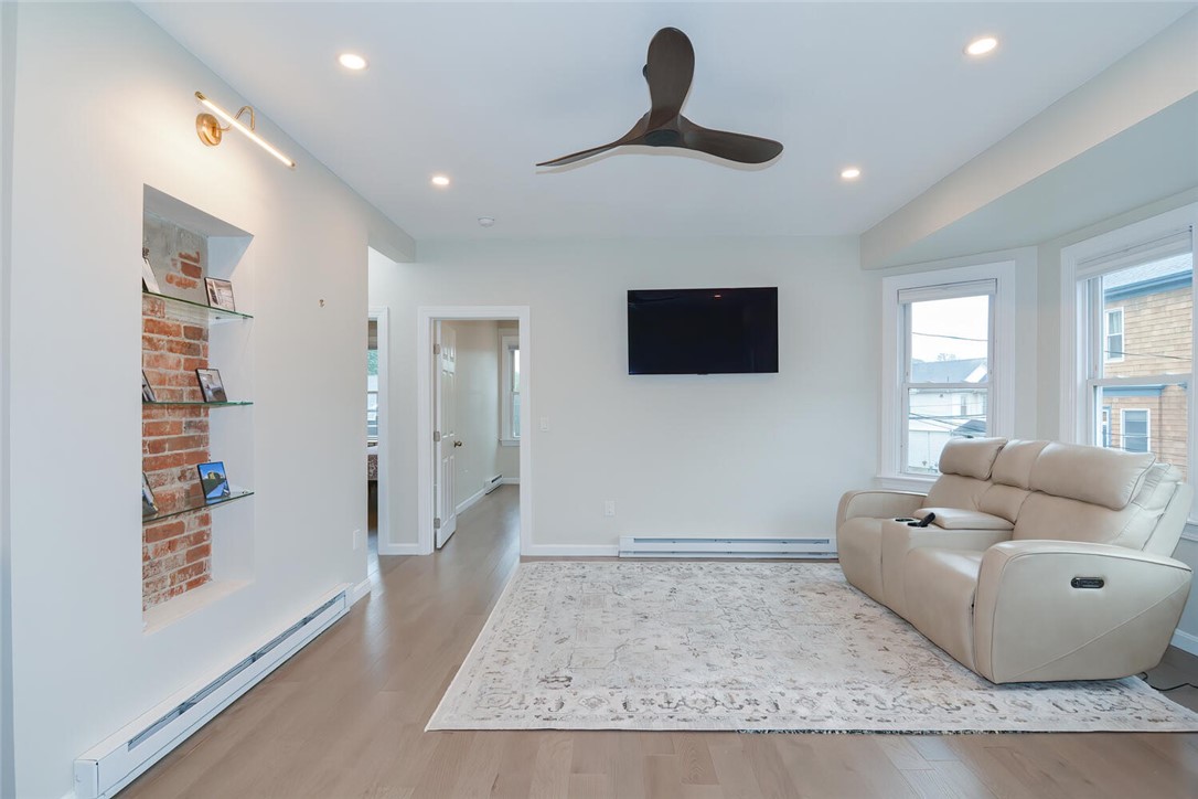 33 Middleton Avenue 2