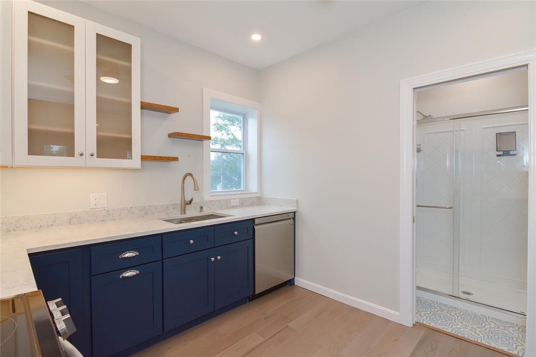 33 Middleton Avenue 2
