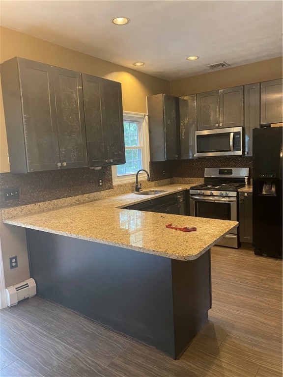 15 Stonebridge Court