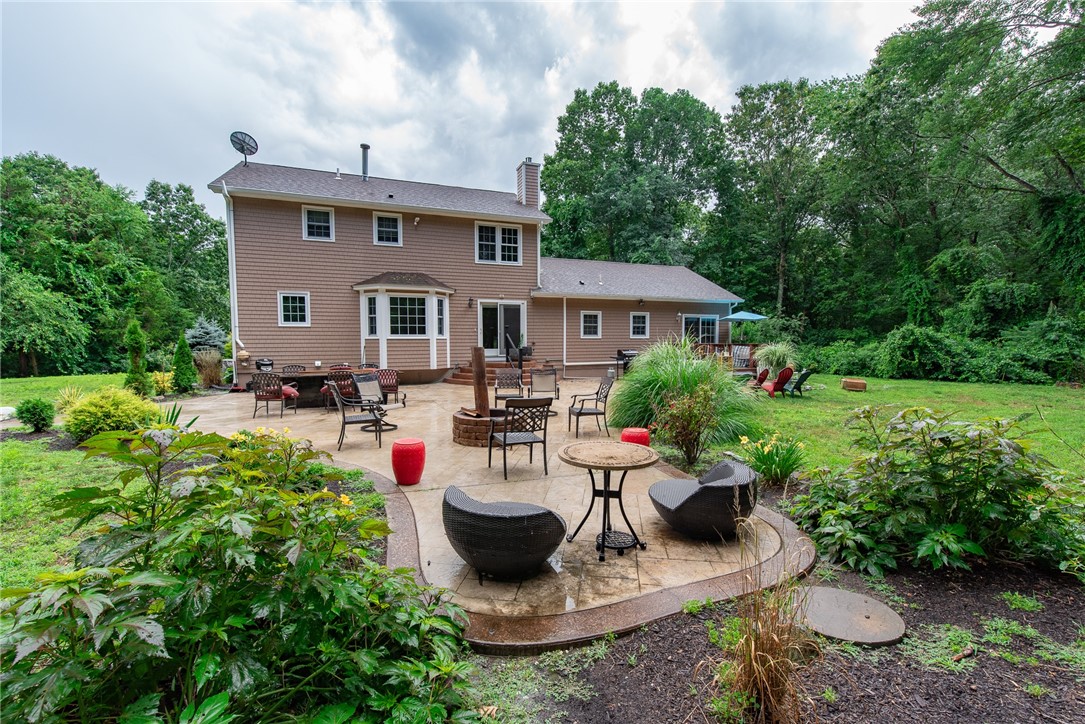 15 Stonebridge Court