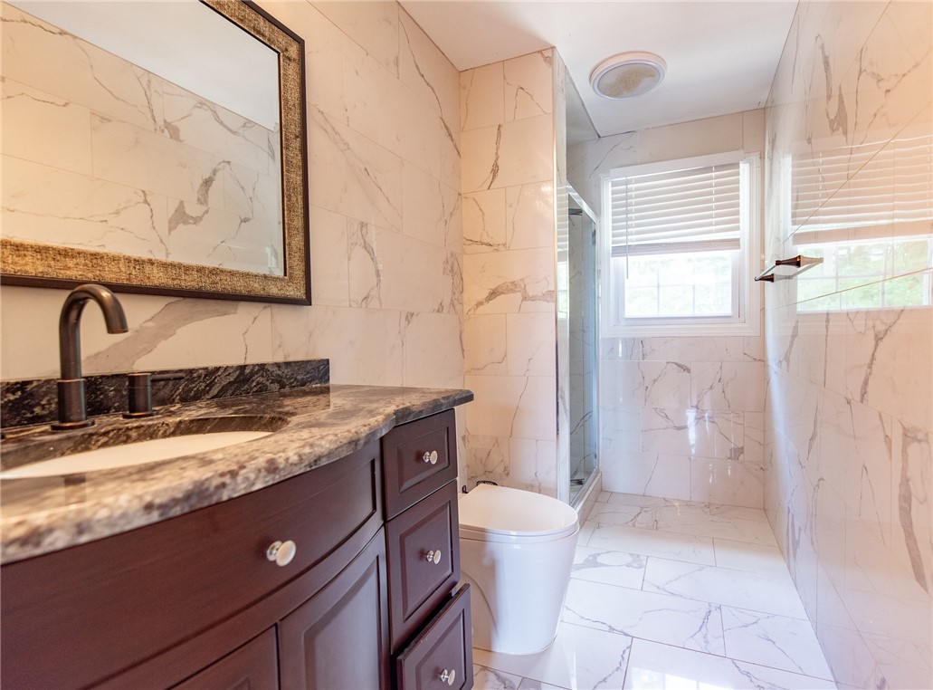 15 Stonebridge Court