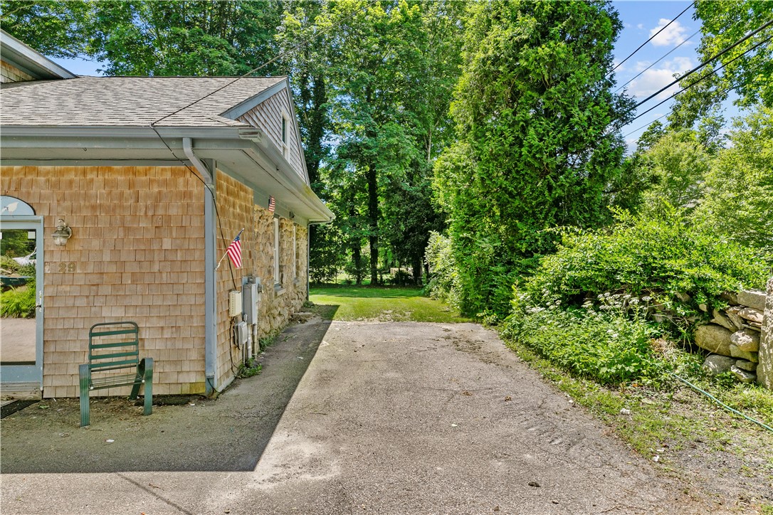29 Willard Avenue