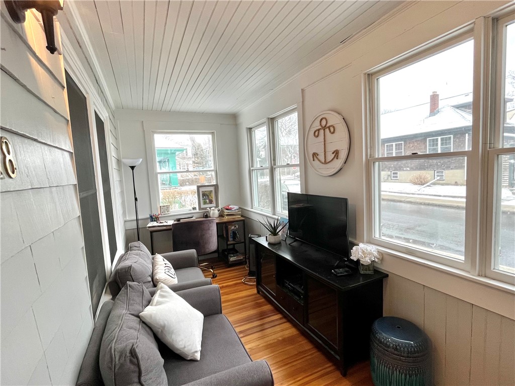 18 Apthorp Avenue