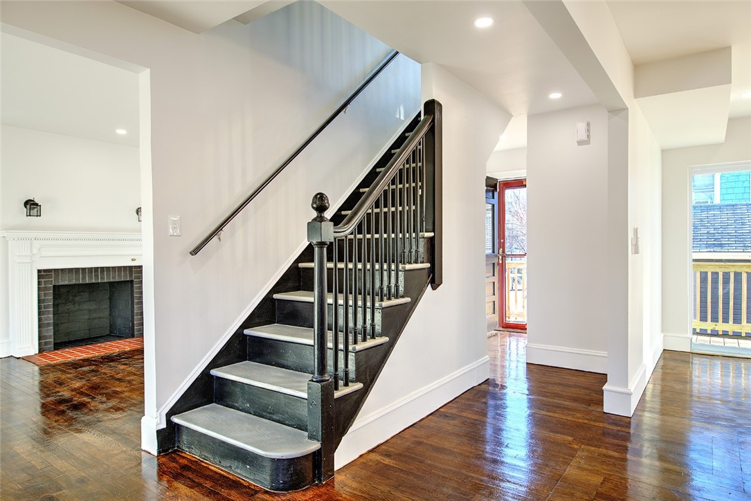 260 Camp Street