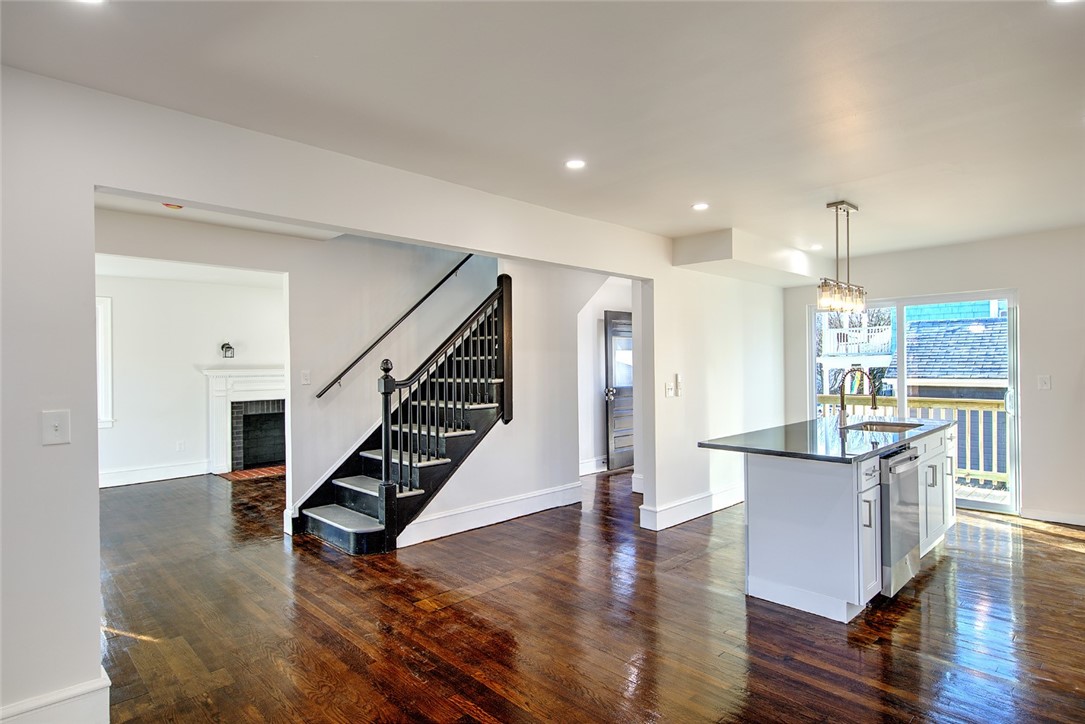 260 Camp Street