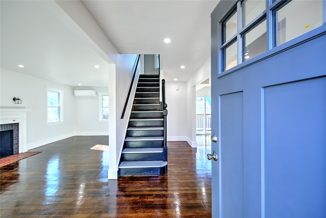 260 Camp Street