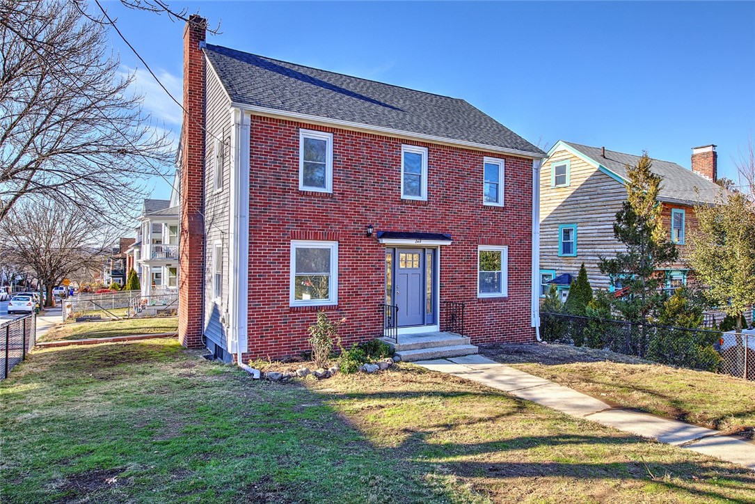 260 Camp Street