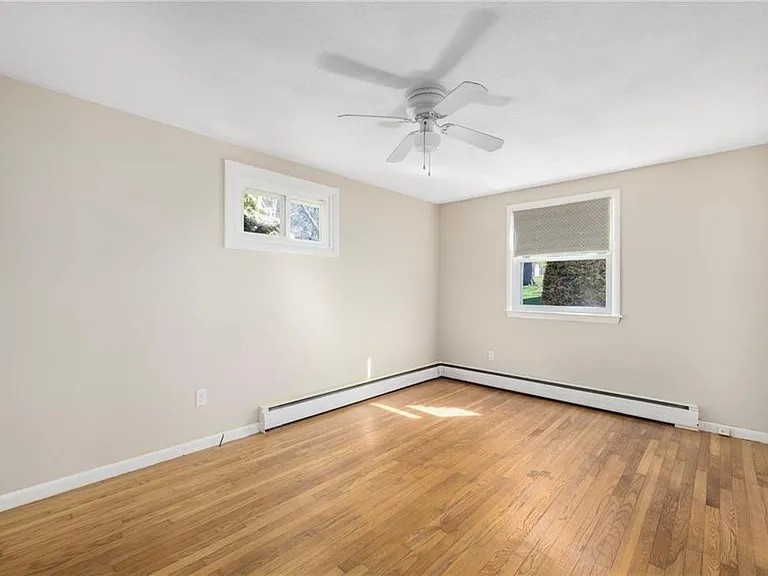 10 Longmeadow Avenue