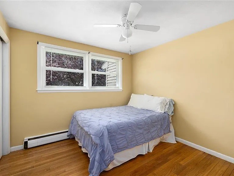 10 Longmeadow Avenue