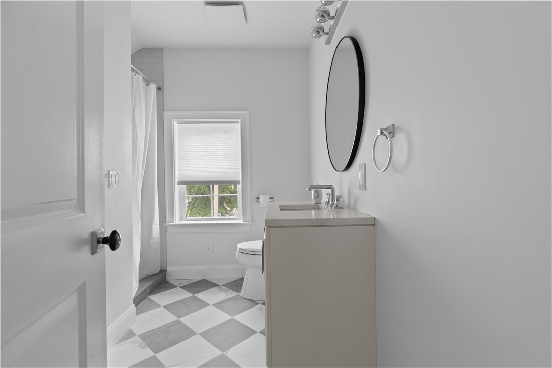 34 East Bowery Street