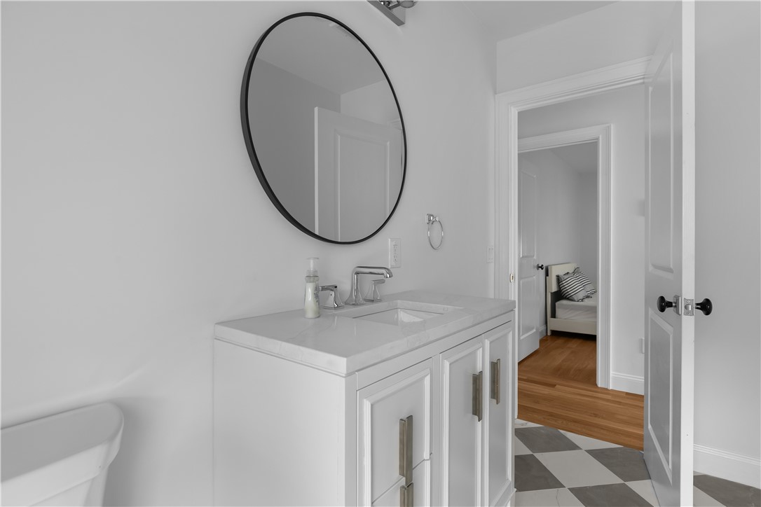 34 East Bowery Street