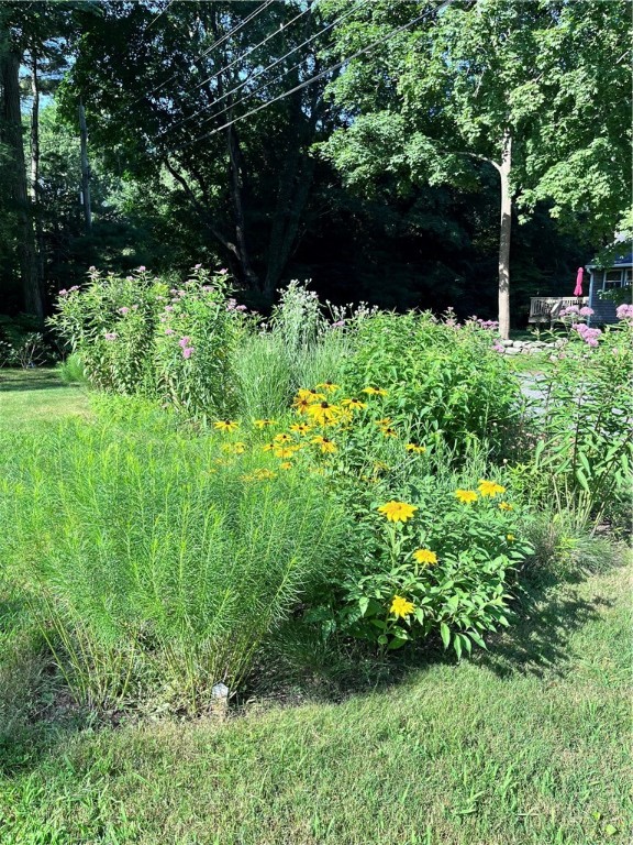 127 LITTLE REST Road