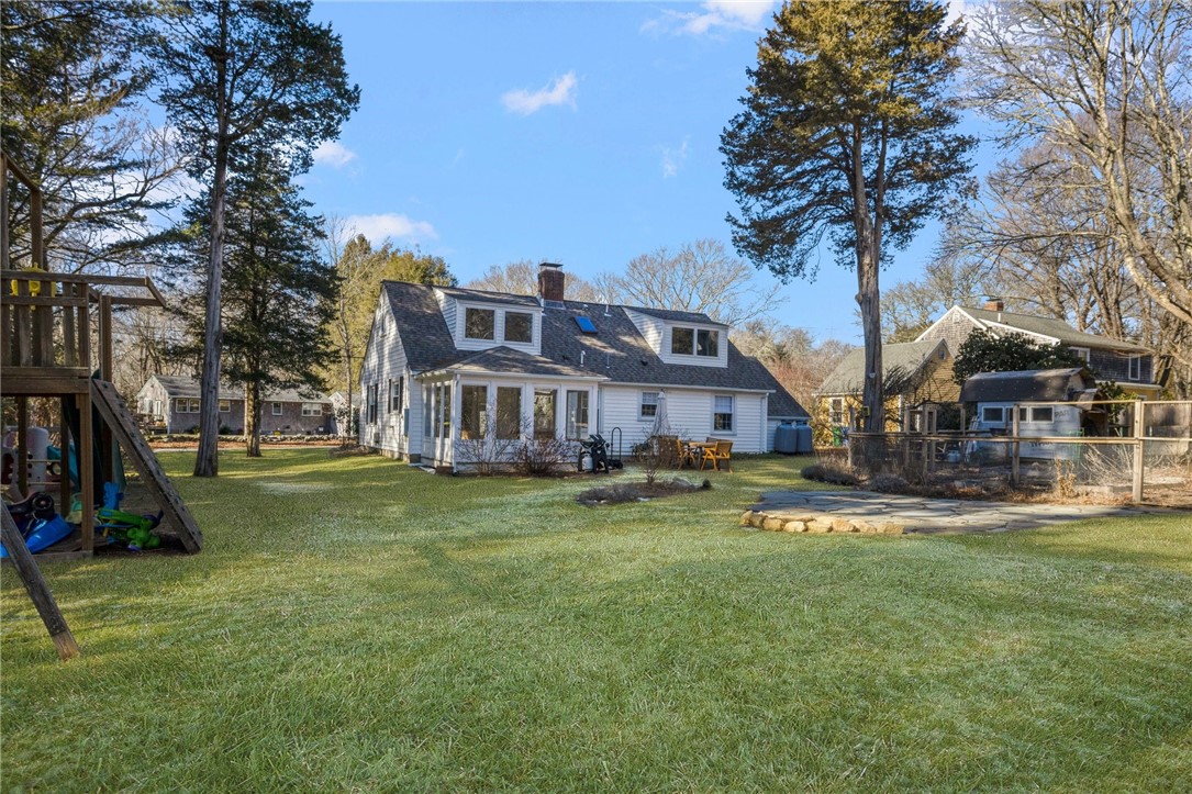 127 LITTLE REST Road