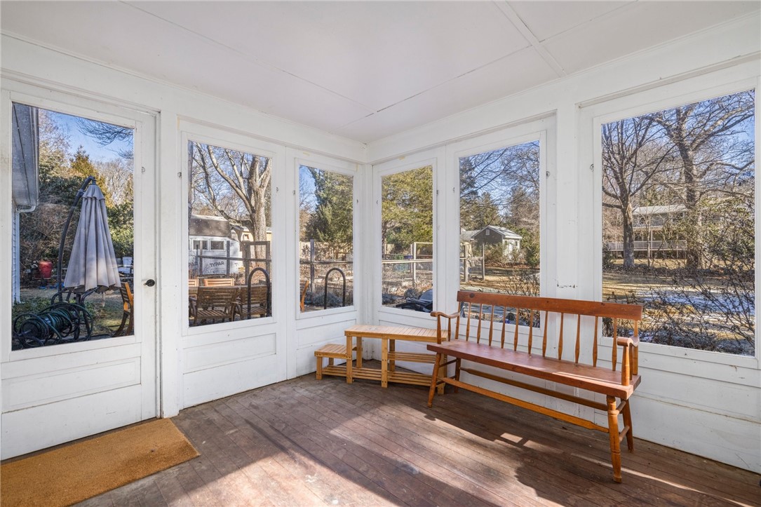 127 LITTLE REST Road