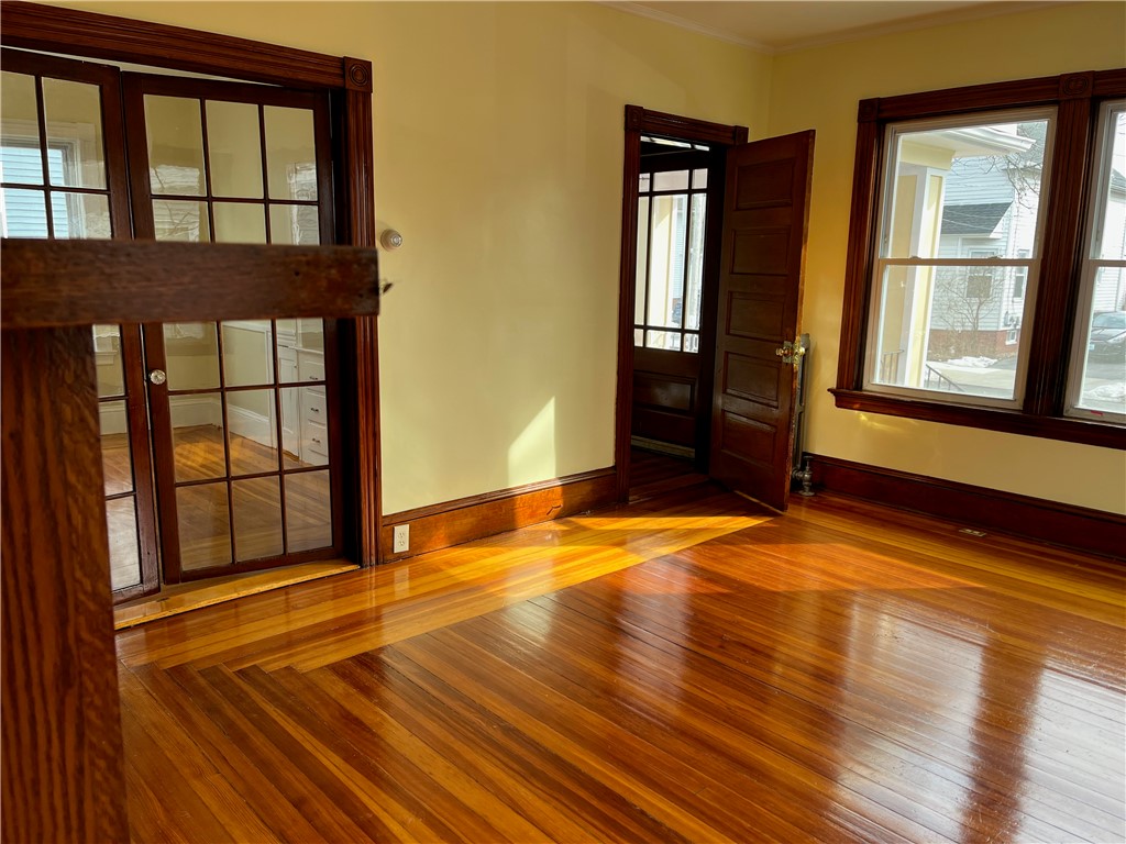 121 Rutherglen Avenue