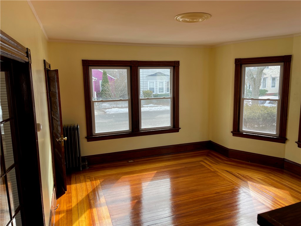 121 Rutherglen Avenue