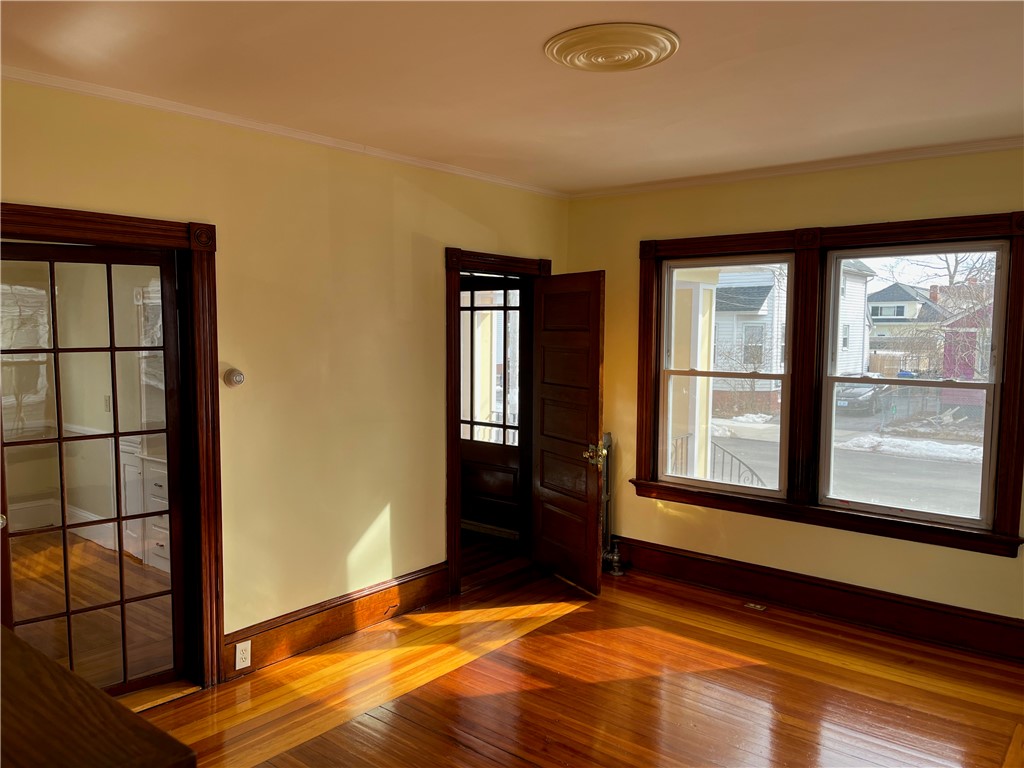 121 Rutherglen Avenue