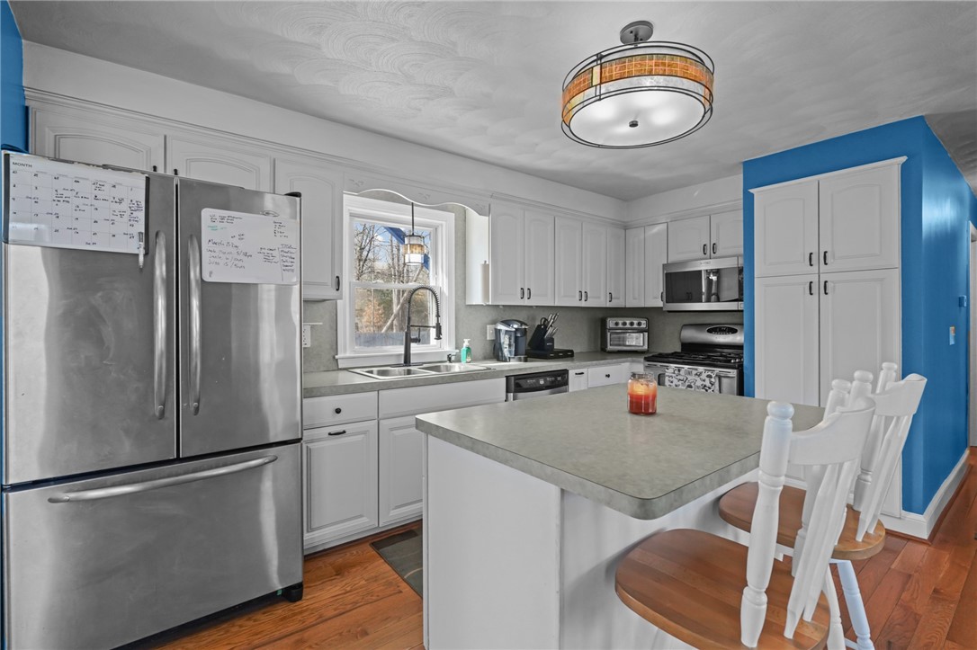 190 Pleasant View Avenue