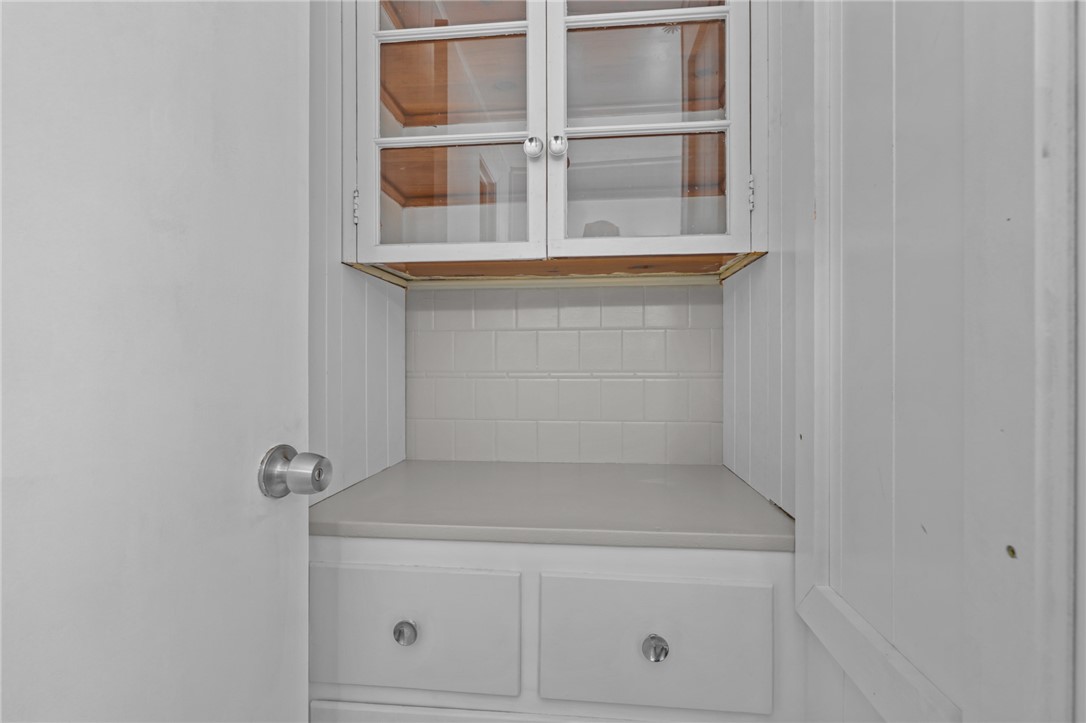 190 Pleasant View Avenue