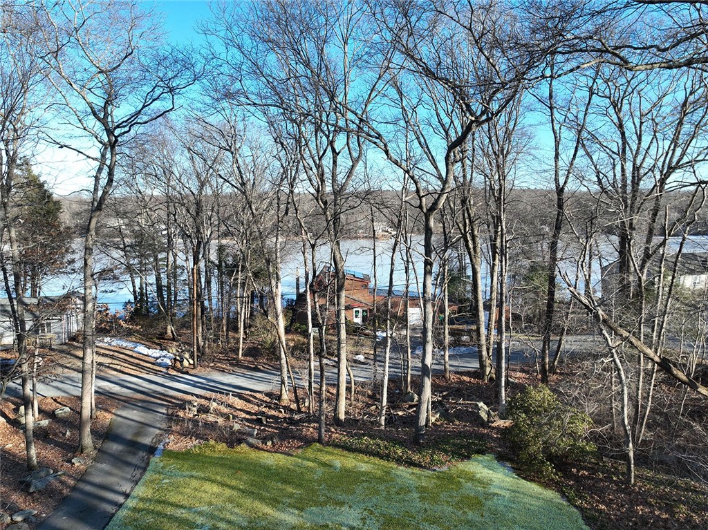 111 Lake Washington Drive