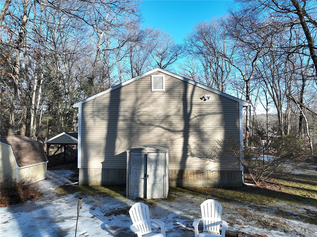 111 Lake Washington Drive