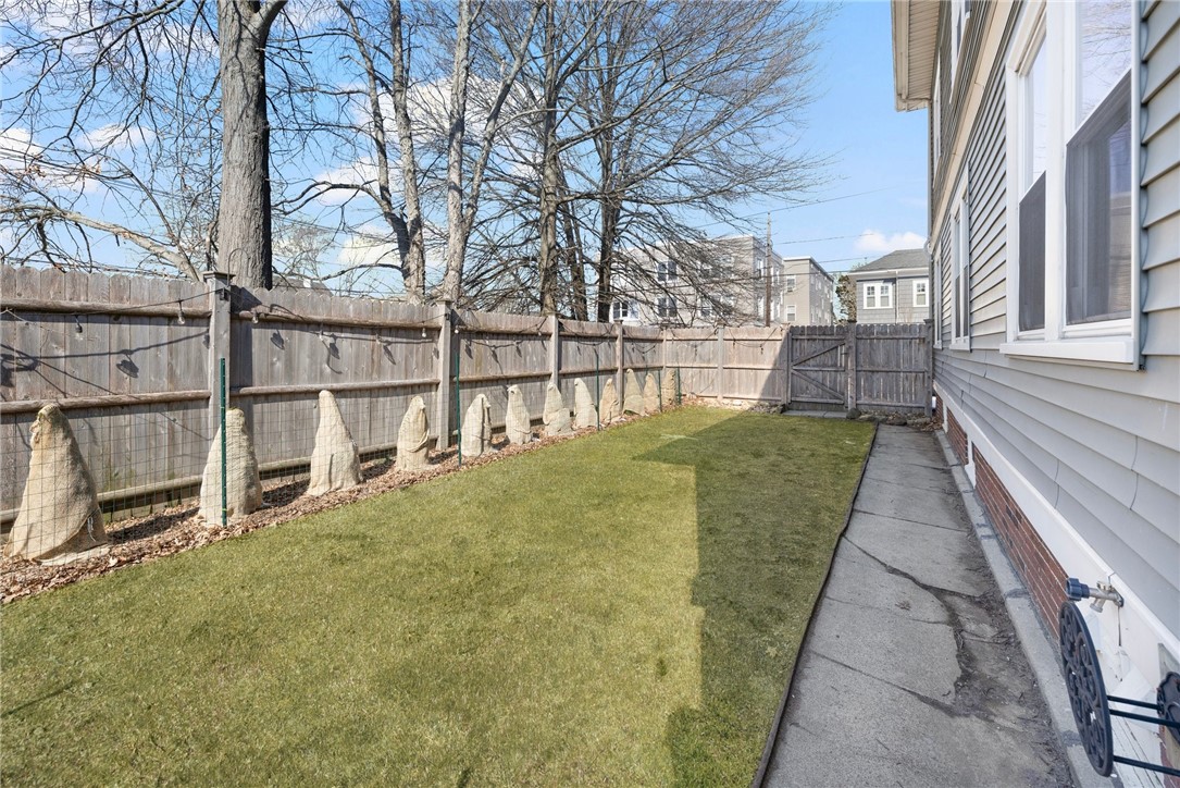 121 Evergreen Street