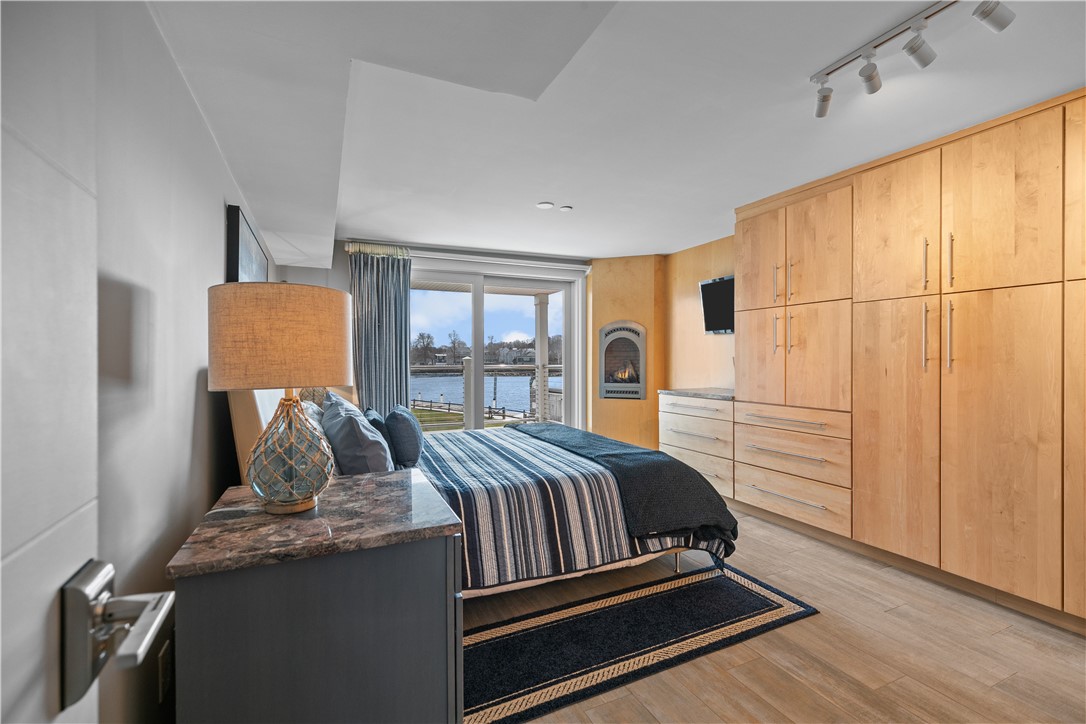 31 Coddington Wharf 13