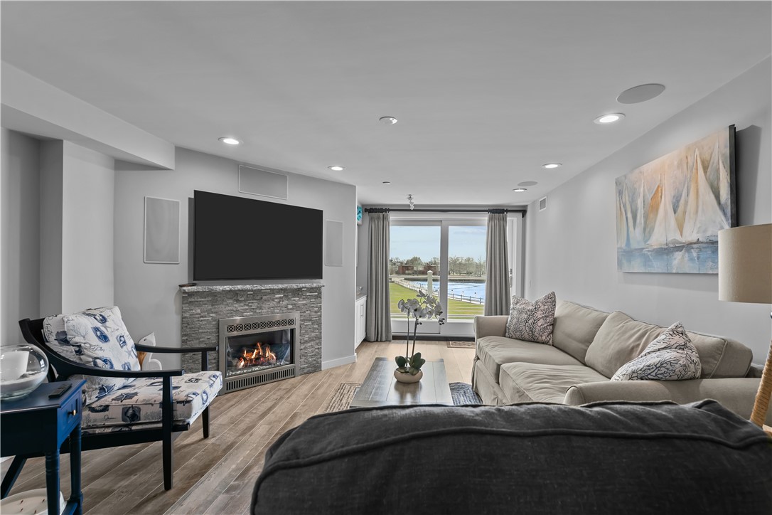 31 Coddington Wharf 13