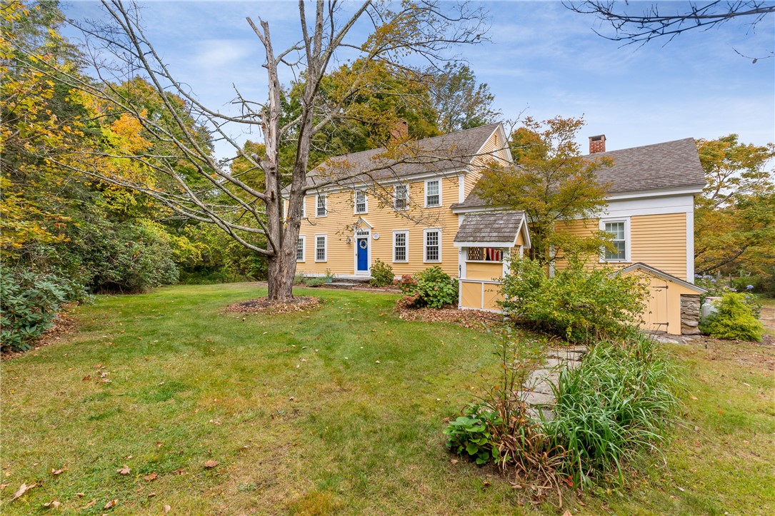 16 Center Road