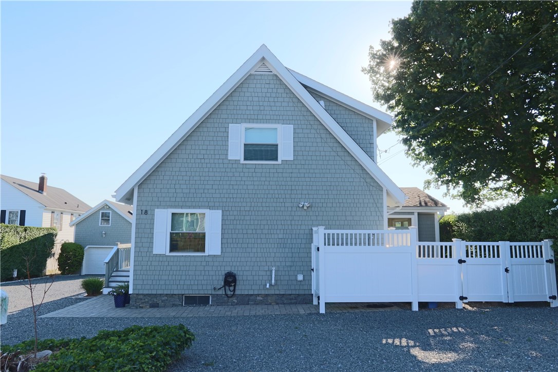 18 Warren Avenue