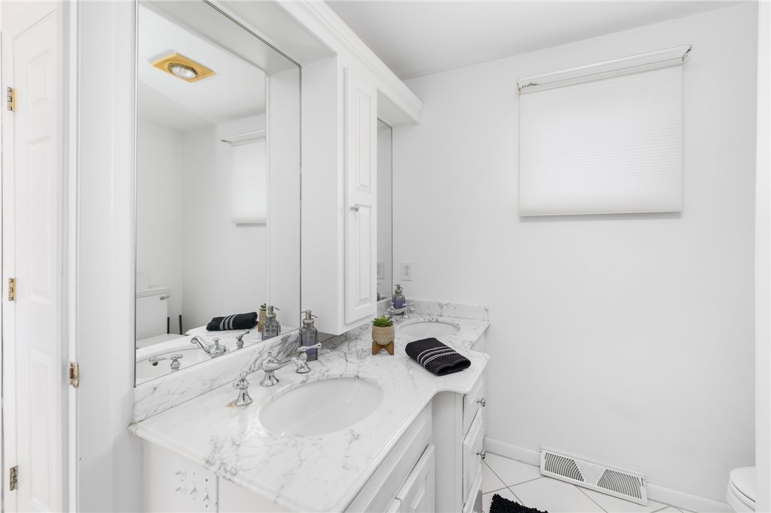 320 Westmoreland Street D2