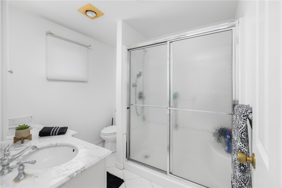 320 Westmoreland Street D2