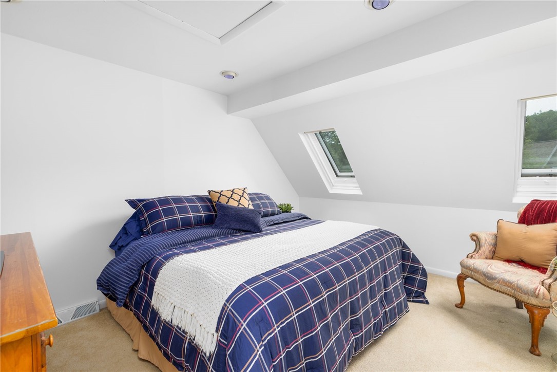 320 Westmoreland Street D2