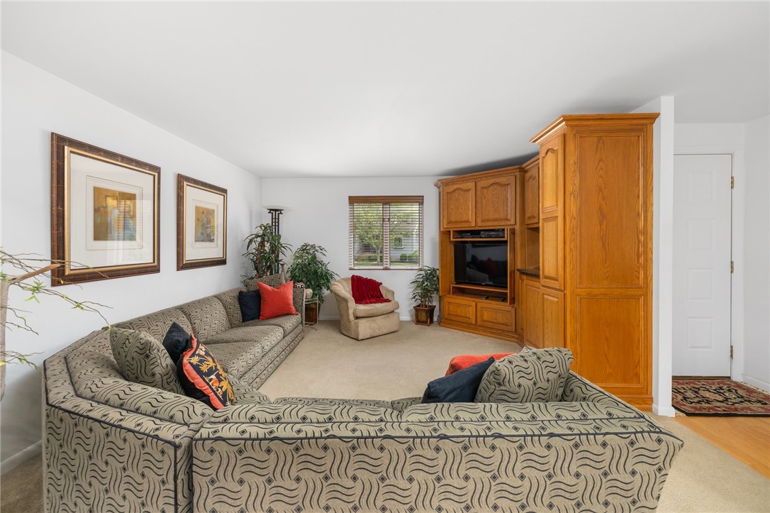 320 Westmoreland Street D2