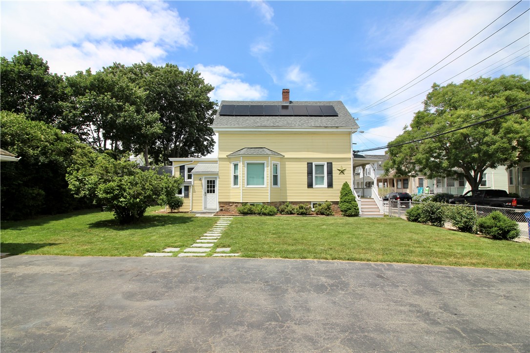 16 Congdon Avenue