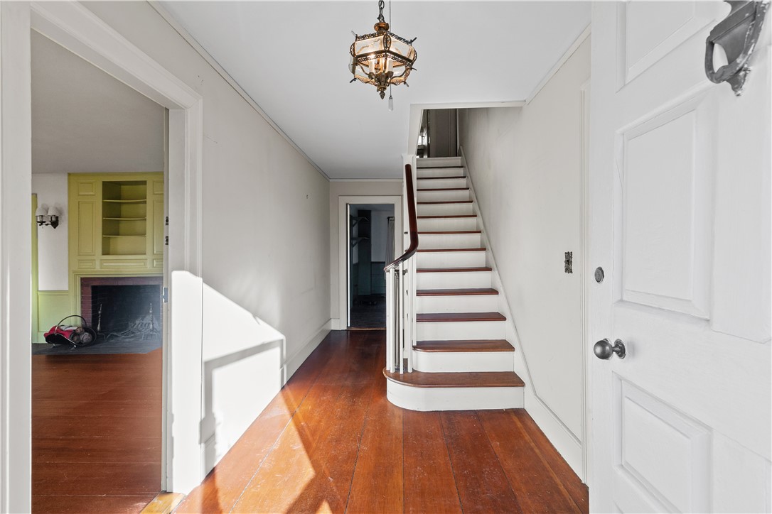 237 Commonwealth Avenue