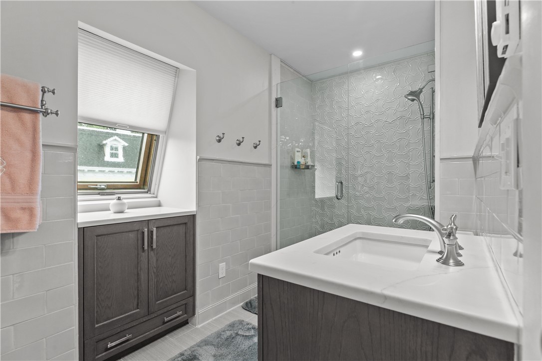 364 Bellevue Avenue D7