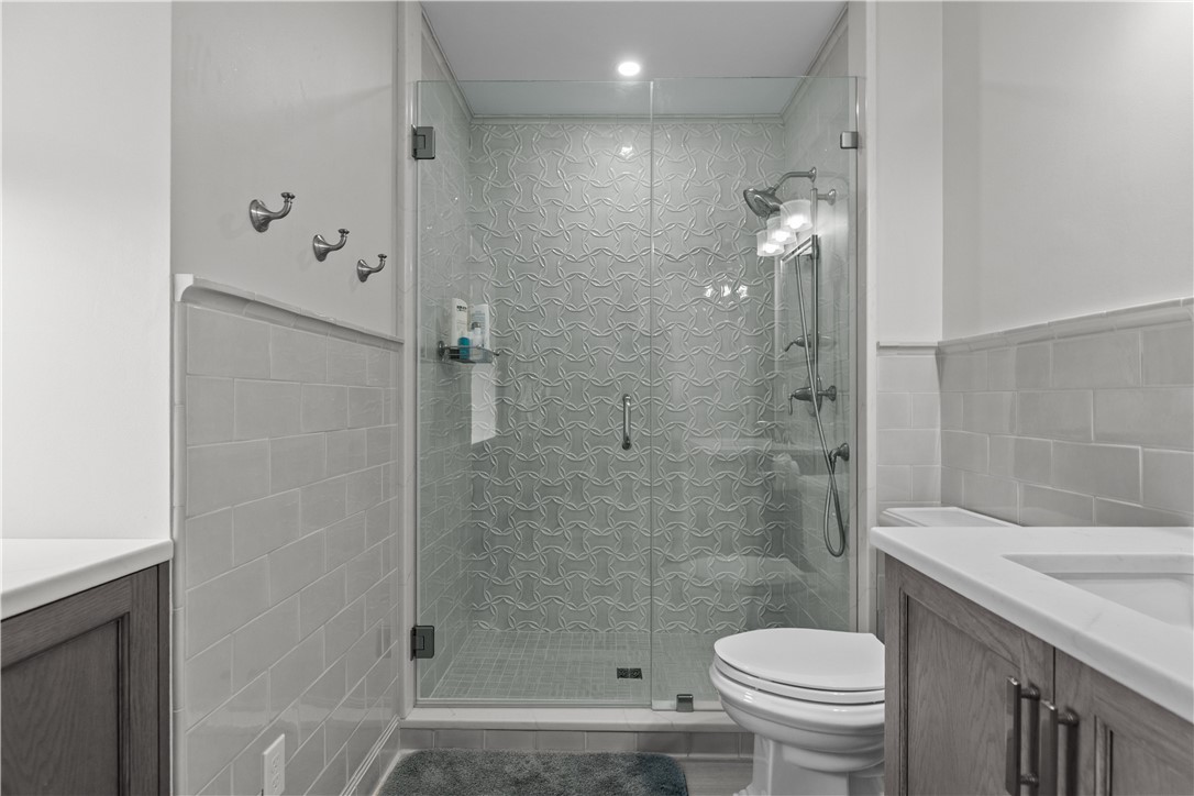 364 Bellevue Avenue D7