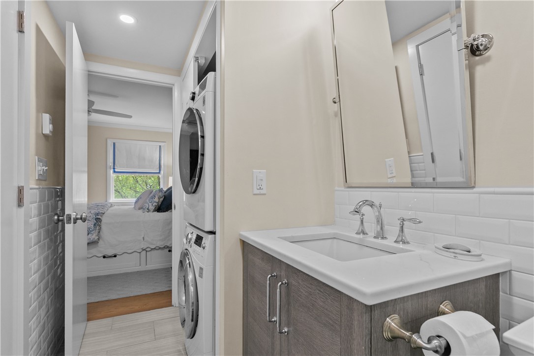 364 Bellevue Avenue D7