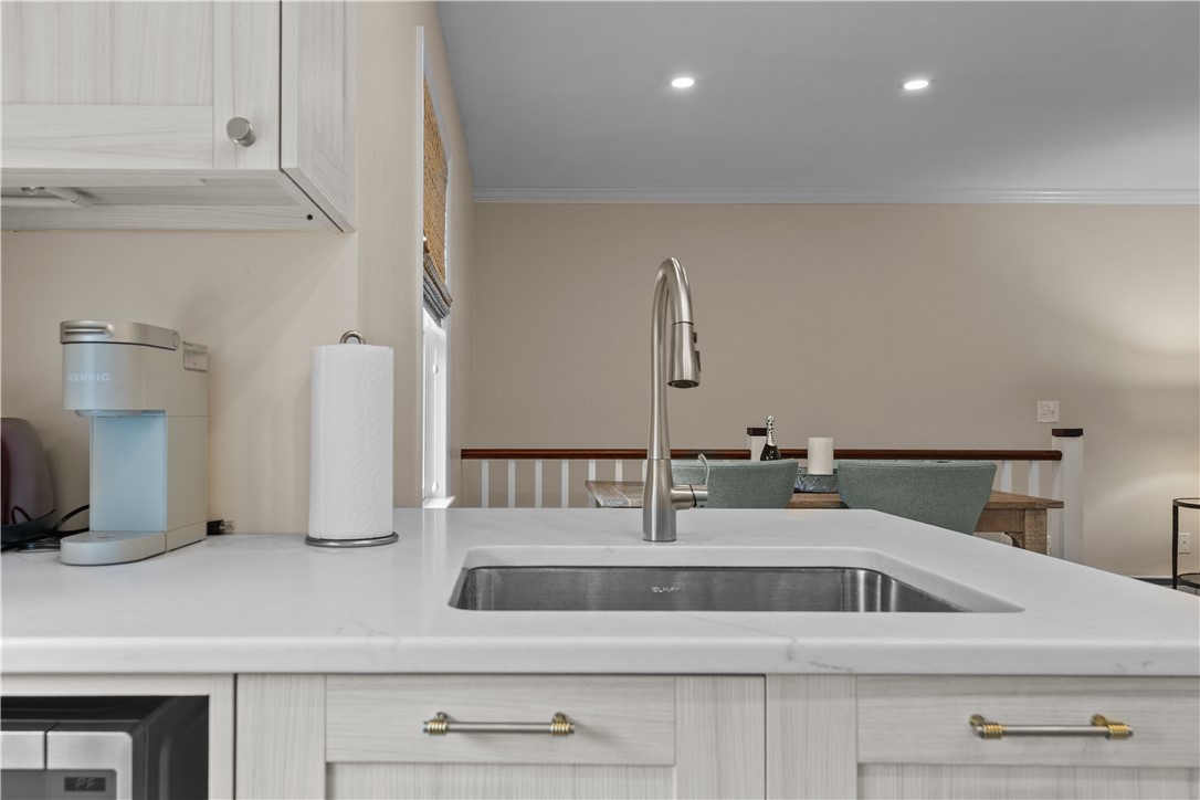 364 Bellevue Avenue D7