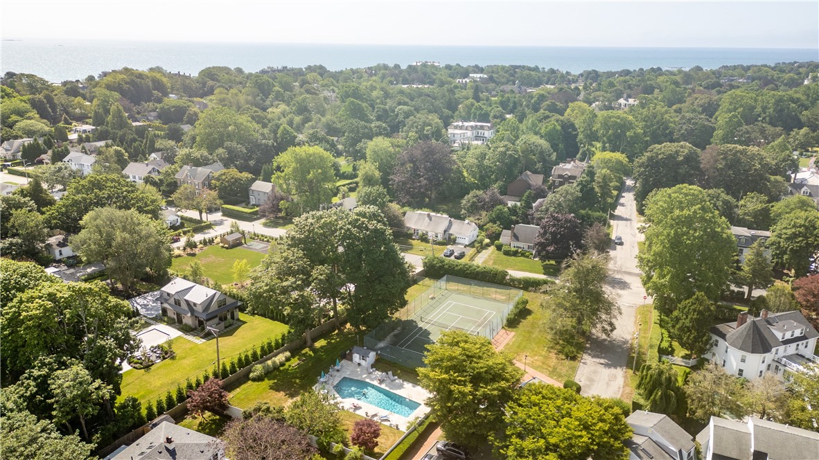 364 Bellevue Avenue D7