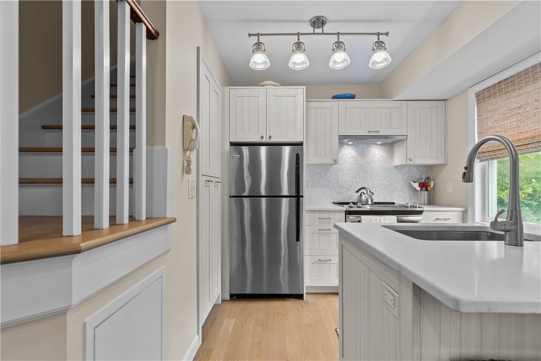 364 Bellevue Avenue D7