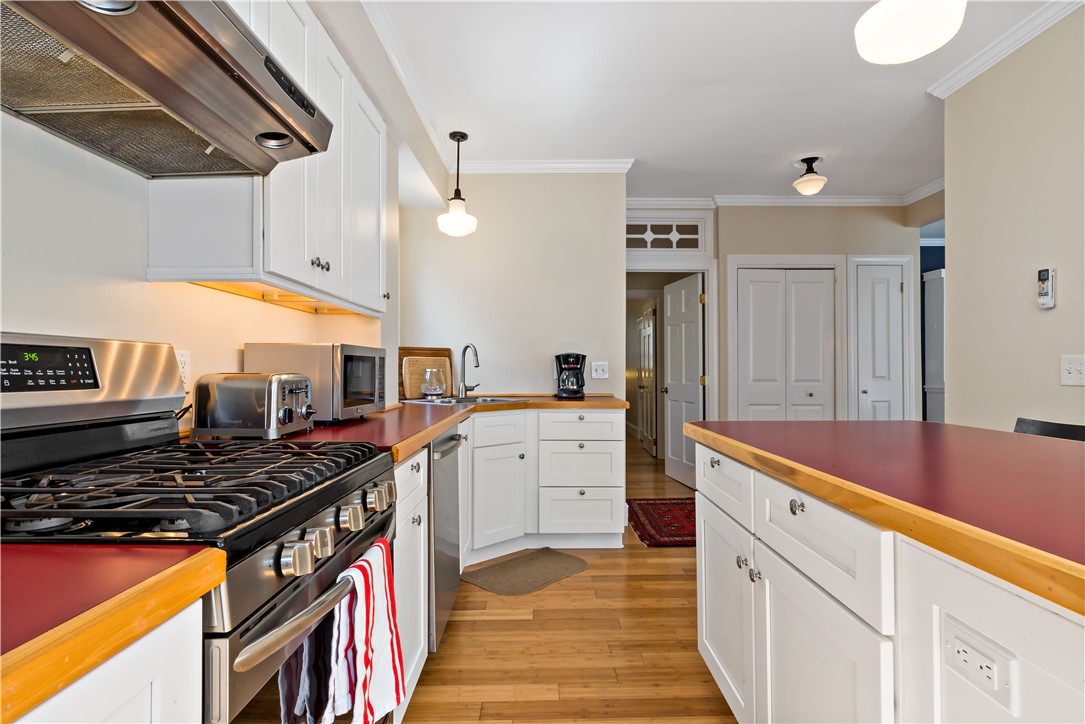 6 Gladding Court 1